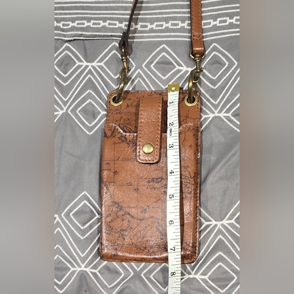 Patricia Nash Farleigh Leather Phone Crossbody In Signature Map Print - Picture 6 of 7